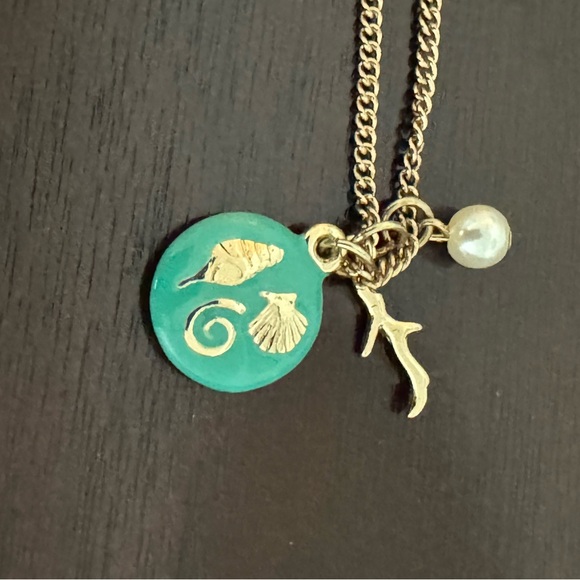 Charming Charlie Jewelry - NWT Vintage Charming Charlie Gold & Teal Sea Theme Pendant Necklace Coral Pearl
